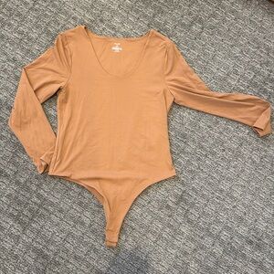 Nuuds clay scoop neck bodysuit